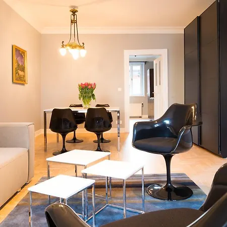 Rynek Glowny Apartment